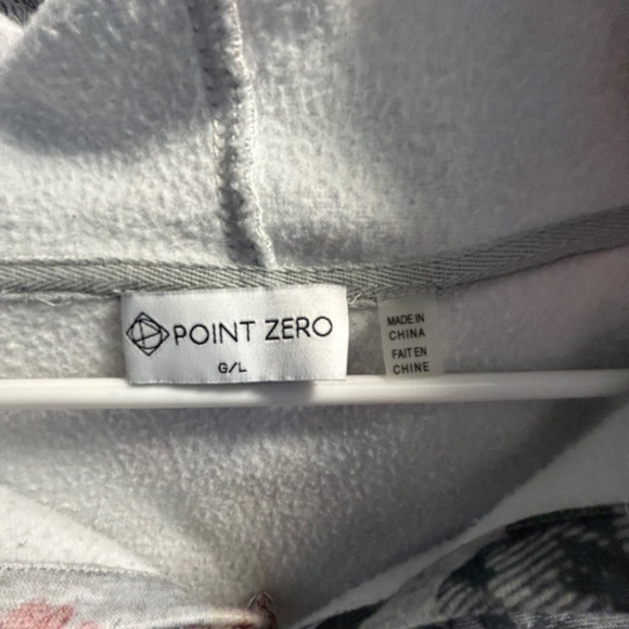 Point Zero Floral Sweater - Picture 2 of 3